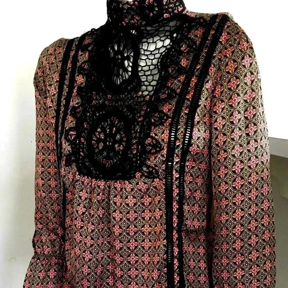 Taylor & Sage Tops - Taylor & Sage silky boho top , size S